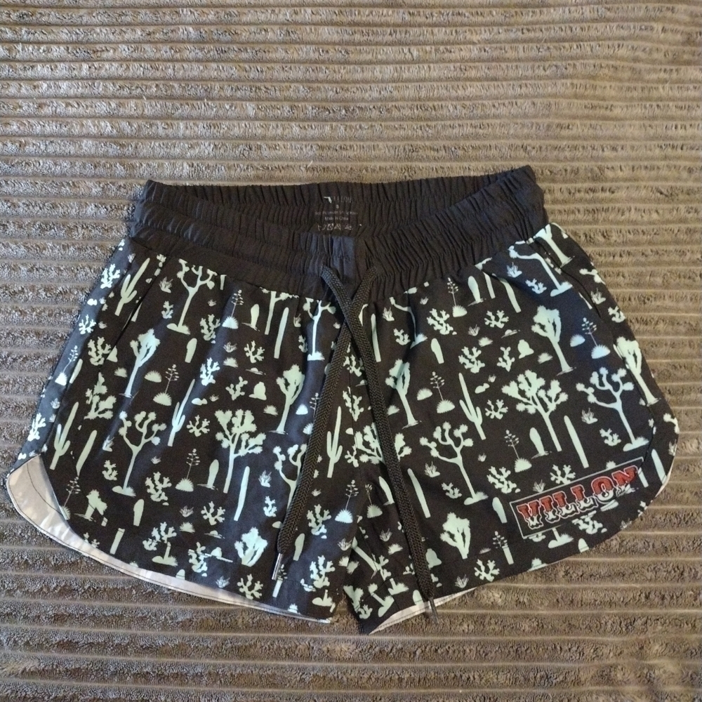 NWOT Villon Shorts Size Small Color Blue
